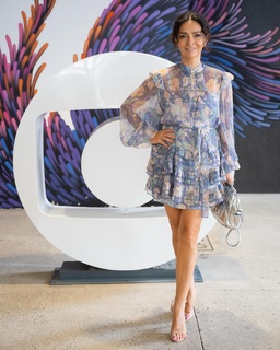 Claudia Ohana feet photo thumbnail