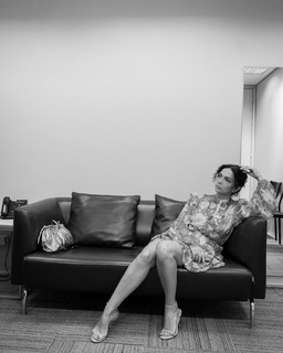 Claudia Ohana feet photo thumbnail