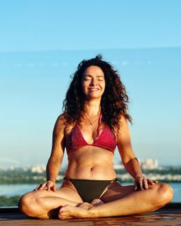 Claudia Ohana feet photo thumbnail