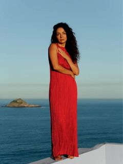 Claudia Ohana feet photo thumbnail