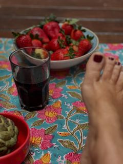 Claudia Ohana feet photo thumbnail