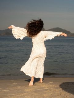 Claudia Ohana feet photo 6