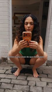 Claudia Ohana feet photo 11
