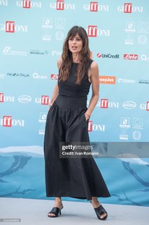 Claudia Pandolfi feet photo 6