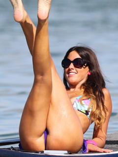 Claudia Romani feet photo thumbnail