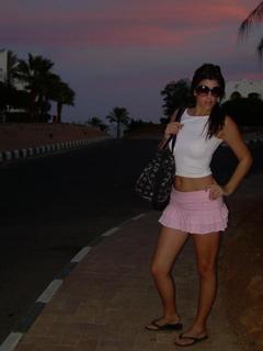 Claudia Romani feet photo thumbnail