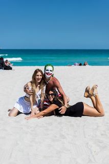 Claudia Romani feet photo thumbnail