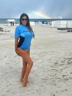 Claudia Romani feet photo thumbnail