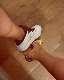 Claudia Ruggeri feet photo 2