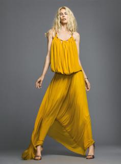 Claudia Schiffer feet photo thumbnail