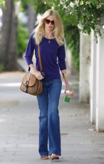 Claudia Schiffer feet photo thumbnail