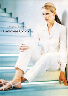 Claudia Schiffer feet photo thumbnail