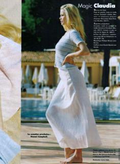 Claudia Schiffer feet photo thumbnail
