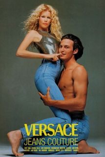 Claudia Schiffer feet photo thumbnail