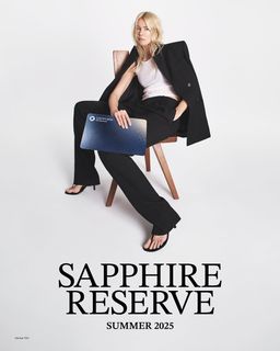 Claudia Schiffer feet photo thumbnail