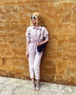 Claudia Schiffer feet photo thumbnail