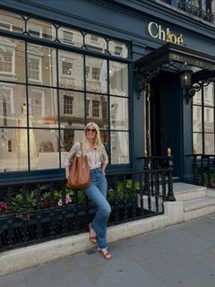 Claudia Schiffer feet photo thumbnail