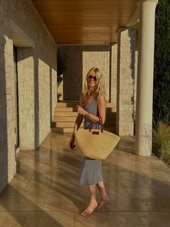 Claudia Schiffer feet photo 3