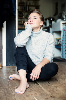 Claudia Schmutzler feet photo 6