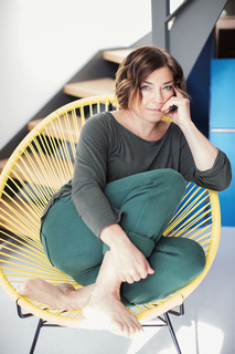 Claudia Schmutzler feet photo 3