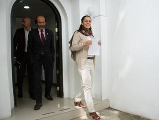 Claudia Sheinbaum feet photo 3