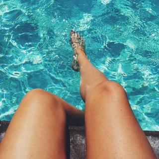 Claudia Sulewski feet photo 12