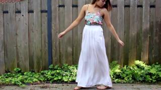 Claudia Sulewski feet photo 3
