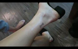 Claudia Sulewski feet photo 18