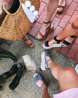 Claudia Sulewski feet photo 8