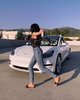Claudia Sulewski feet photo 6