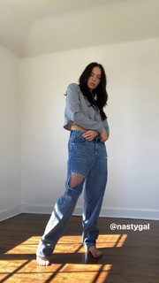 Claudia Sulewski feet photo 19