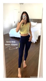 Claudia Sulewski feet photo 18