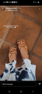 Claudia Sulewski feet photo 3