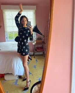 Claudia Sulewski feet photo 16