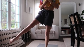 Claudia Sulewski feet photo 13
