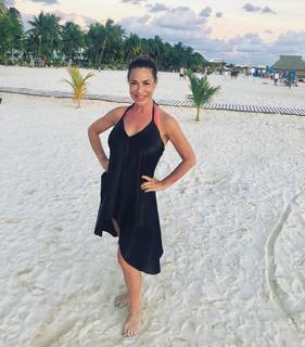 Claudia Wells feet photo 3