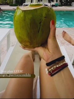 Claudia Zepeda feet photo 6