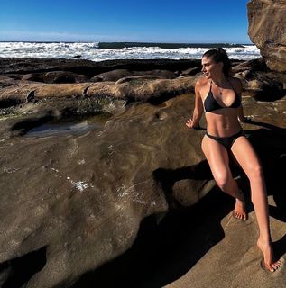 Claudia Zepeda feet photo 11