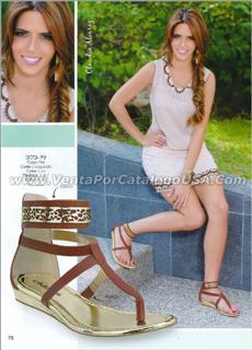 Claudia Álvarez feet photo 6