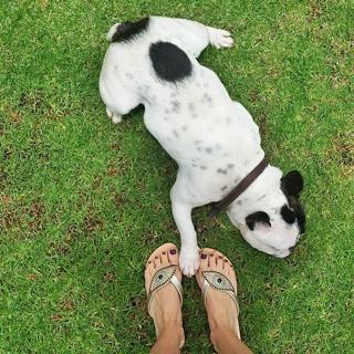 Claudia Álvarez feet photo 2