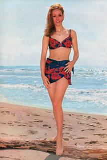 Claudine Auger feet photo 5