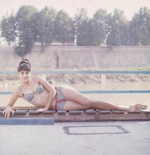 Claudine Auger feet photo 5