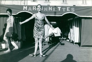 Claudine Auger feet photo 7