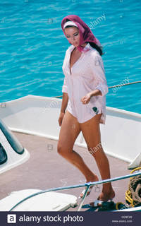 Claudine Auger feet photo 7