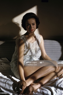 Claudine Auger feet photo 2
