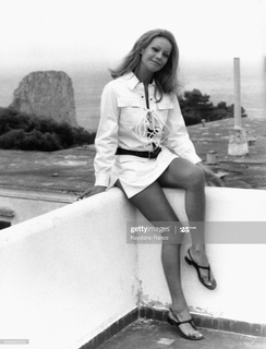 Claudine Auger feet photo 14