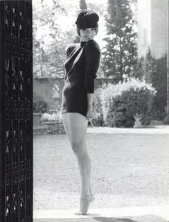 Claudine Auger feet photo 3