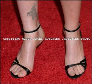Clea DuVall feet photo 4