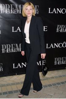 Clea DuVall feet photo 3