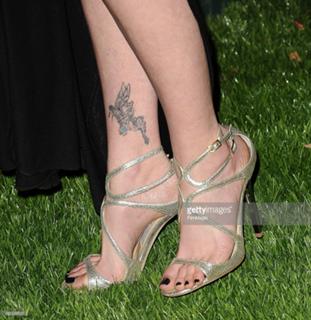 Clea DuVall feet photo 14